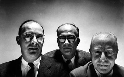 Fotografia in bianco e nero di Bardeen, Shockley e Brattain
